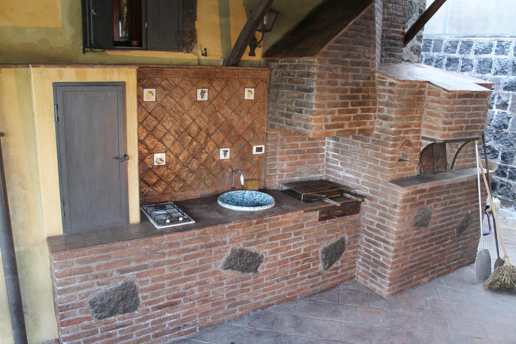 B&B Villa Loriana Milo Buitenkant foto