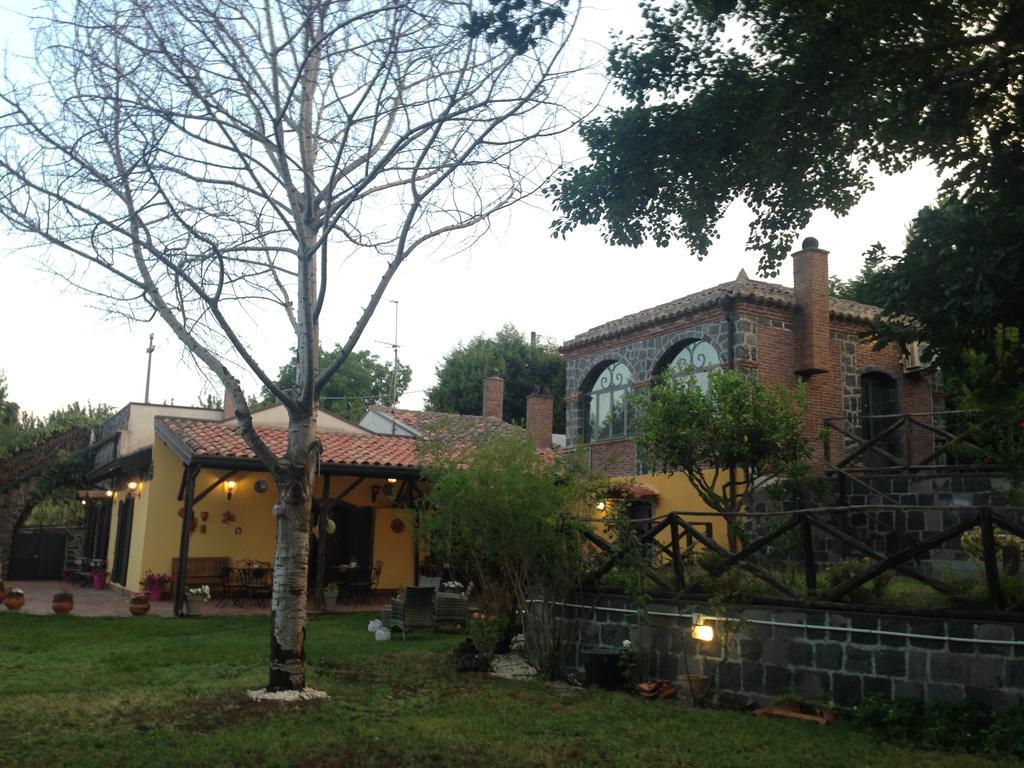 B&B Villa Loriana Milo Buitenkant foto