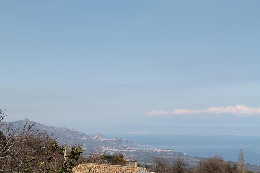 B&B Villa Loriana Milo Buitenkant foto